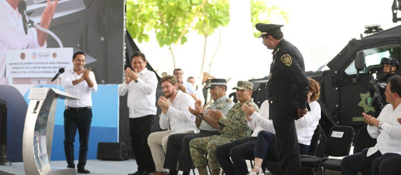BIEN ARROPADOS LOS HÉROES SIN CAPA