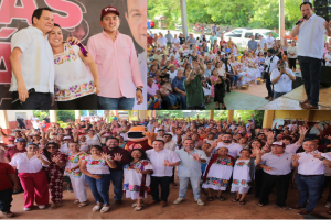 HUACHO SIGUE RECIBIENDO EL CARIÑO DEL PUEBLO