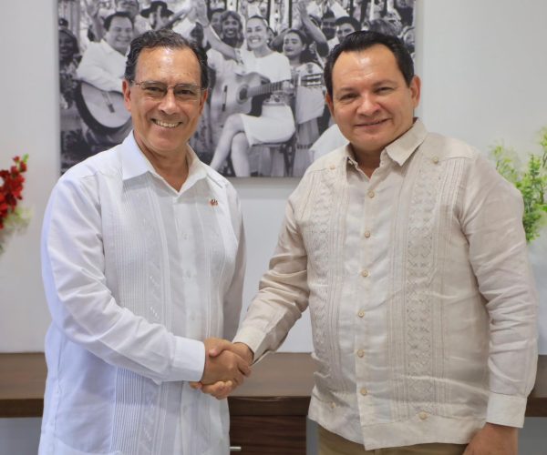 CON LA FIRME INTENCIÓN DE ENTRELAZAR ACUERDOS