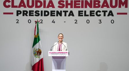 SIGAMOS HACIENDO DE MÉXICO UNA GRÁN NACIÓN