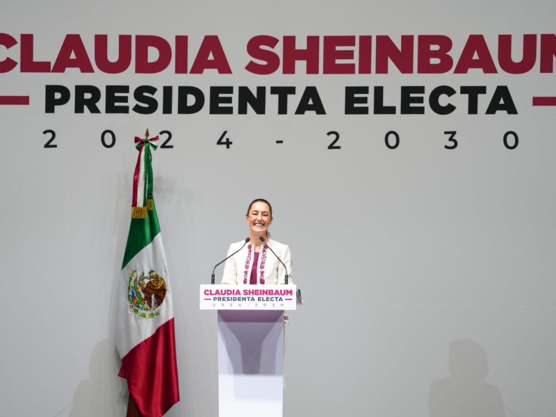 SIGAMOS HACIENDO DE MÉXICO UNA GRÁN NACIÓN