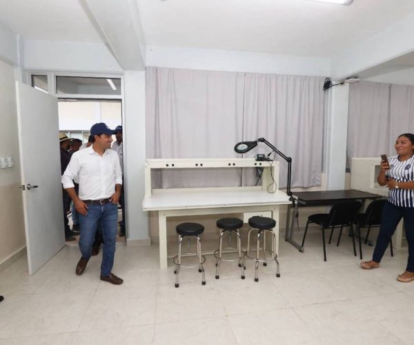 ENTREGAMOS UN ESTADO QUE AVANZA A PASO FIRME: MVD