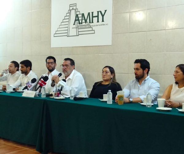 CONVOCAN AL CONGRESO DE TURISMO EN YUCATÁN