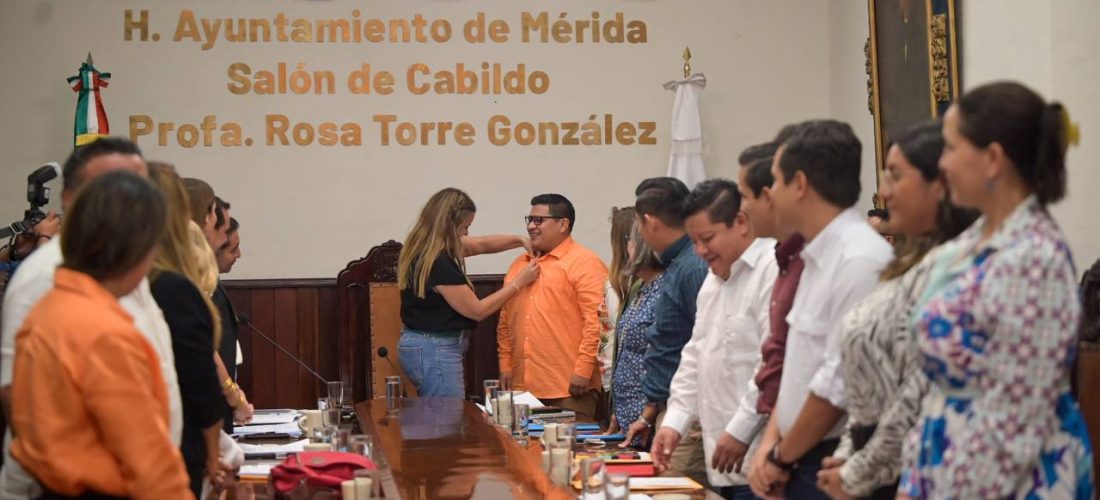 REGIDOR NARANJA RINDE PROTESTA