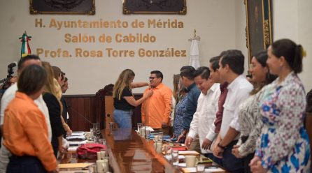 REGIDOR NARANJA RINDE PROTESTA