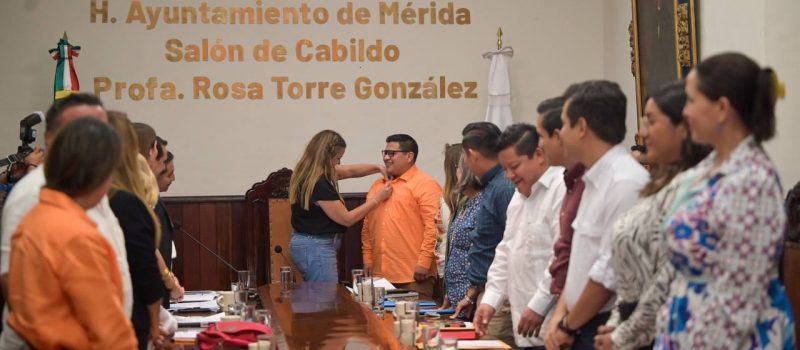 REGIDOR NARANJA RINDE PROTESTA