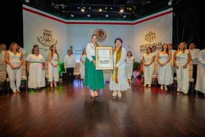 SESIÓN SOLEMNE EN EL CABILDO MERIDANO