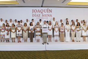 GABINETE CON UN FIRME COMPROMISO POR YUCATÁN