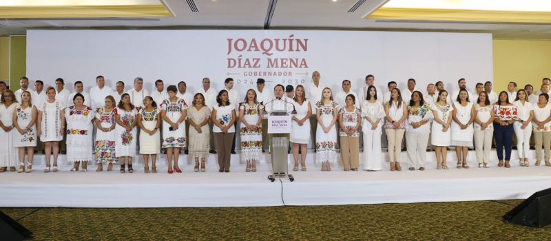 GABINETE CON UN FIRME COMPROMISO POR YUCATÁN