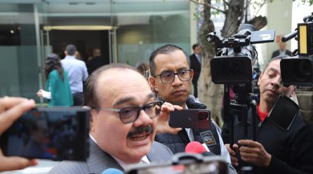 NO SE LE ESTÁ QUITANDO NADA A NADIE: JCRM