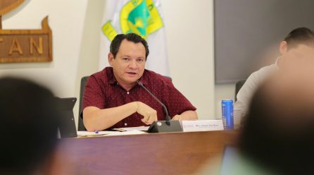 JOAQUÍN DÍAZ MENA PIDE REDOBLAR ESFUERZOS