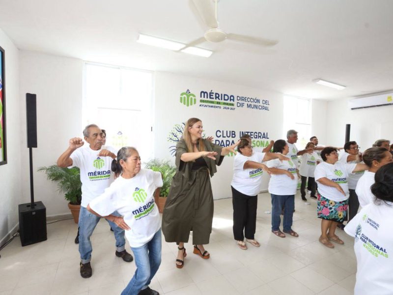 INAUGURA LA ALCALDESA PRIMER CLUB INTEGRAL