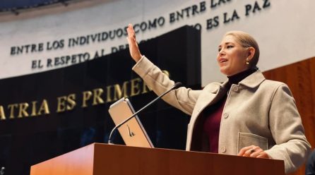 POR LA SALUD Y SEGURIDAD PÚBLICA