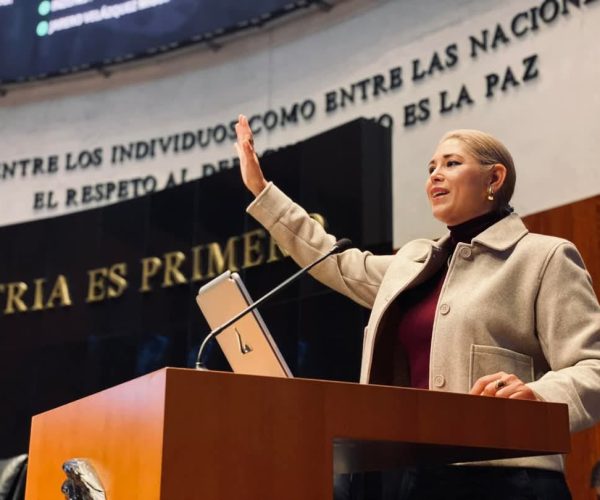 POR LA SALUD Y SEGURIDAD PÚBLICA