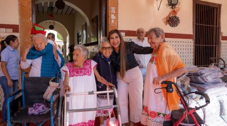 CASI MIL APARATOS DE MOVILIDAD ENTREGA EL DIF