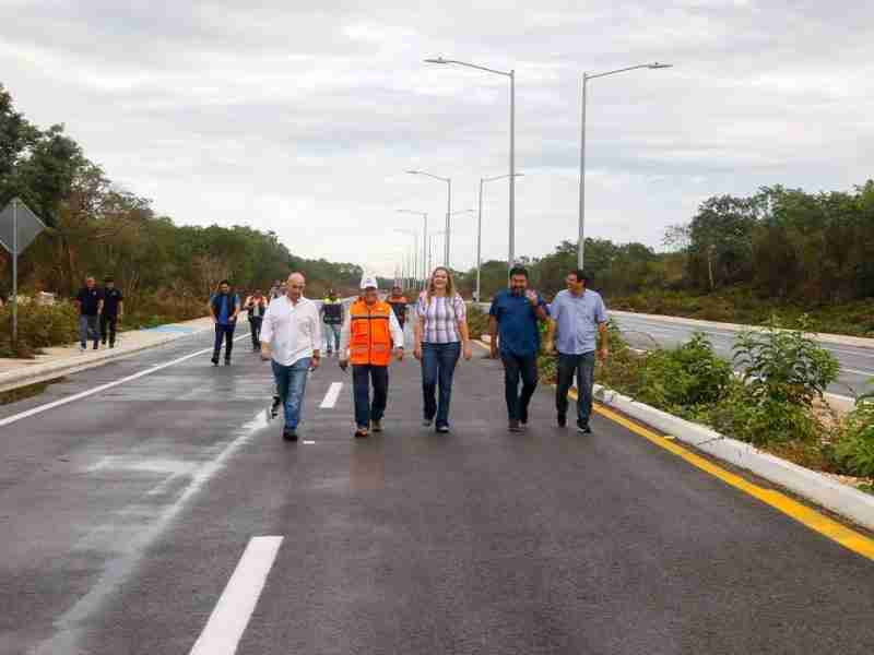 PARA FACIITAR LA ENTRADA Y SALIDA HACIA EL PERIFÉRICO