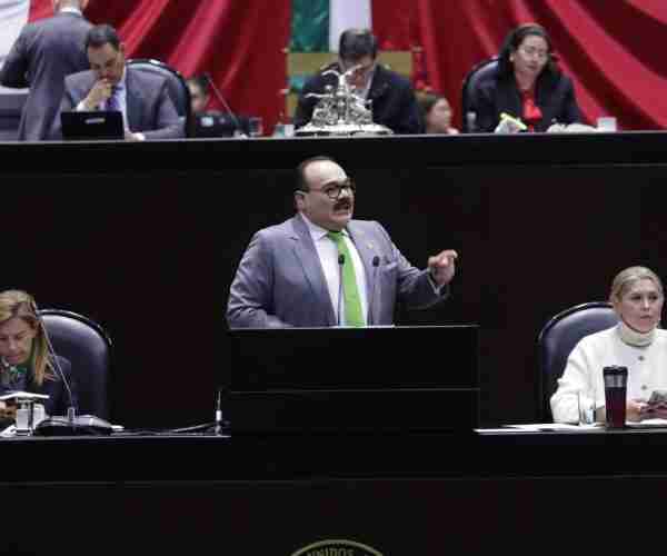 NO SE TRATA DE COLORES HAY QUE JALAR EN LA MISMA DIRECCIÓN