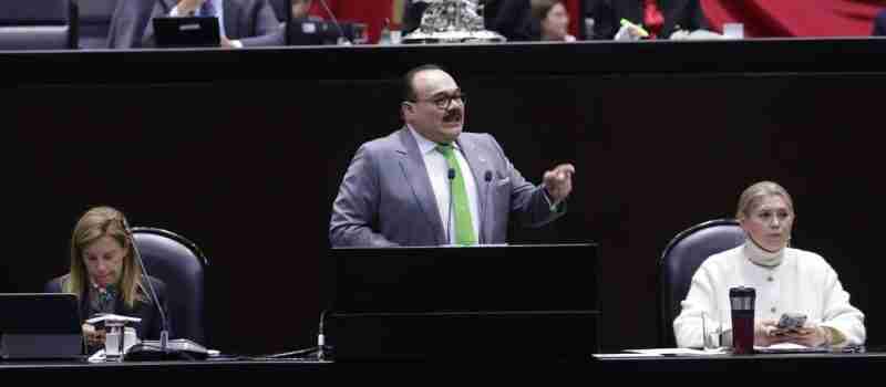 NO SE TRATA DE COLORES HAY QUE JALAR EN LA MISMA DIRECCIÓN