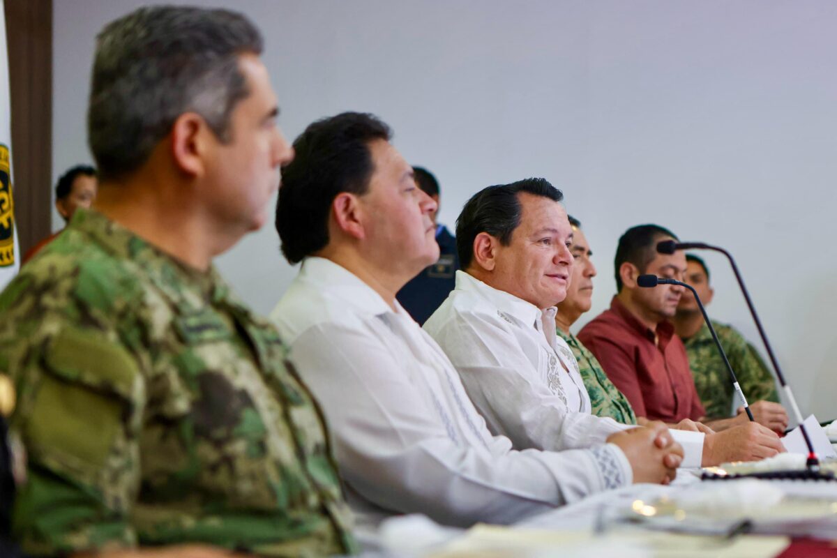 A CERRAR FILAS Y SUMAR ESFUEZOS POR EL BIEN DE YUCATÁN