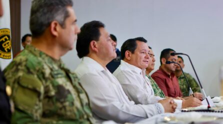 A CERRAR FILAS Y SUMAR ESFUEZOS POR EL BIEN DE YUCATÁN