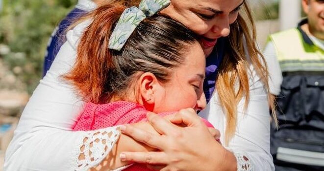 LA NUEVA FORMA DE GOBERNAR ES DE LA MANO CON LAS MUJERES