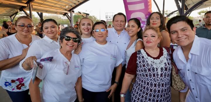 PARA QUE TODAS LAS FAMILIAS YUCATECAS SEAN FELICES