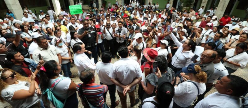 HUACHO ENCABEZA ENCUENTRO CON MAESTROS