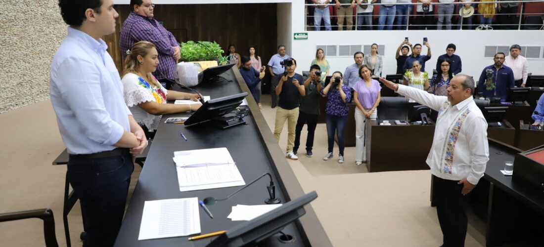 JACINTO SOSA NOVELO NUEVO TITULAR ATY