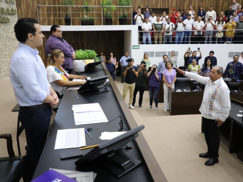 JACINTO SOSA NOVELO NUEVO TITULAR ATY