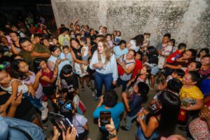 CON CUATRO CARAVANAS CECI CONSIENTE A LOS PEQUES