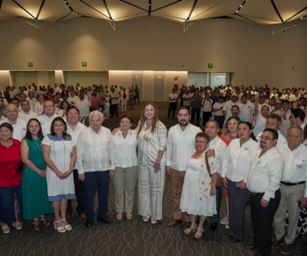 CECI PATRÓN RECONOCE LABOR DE LOS TRABAJADORES