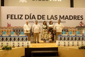RECONOCEN LA DEDICACIÓN Y ESFUERZO DE MADRES TRABAJADORAS