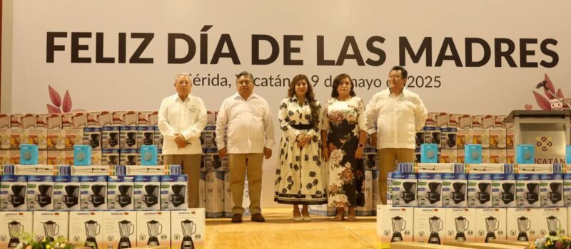 RECONOCEN LA DEDICACIÓN Y ESFUERZO DE MADRES TRABAJADORAS