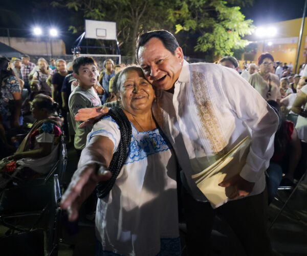 DÍALOGOS CON EL PUEBLO EN CHOLUL