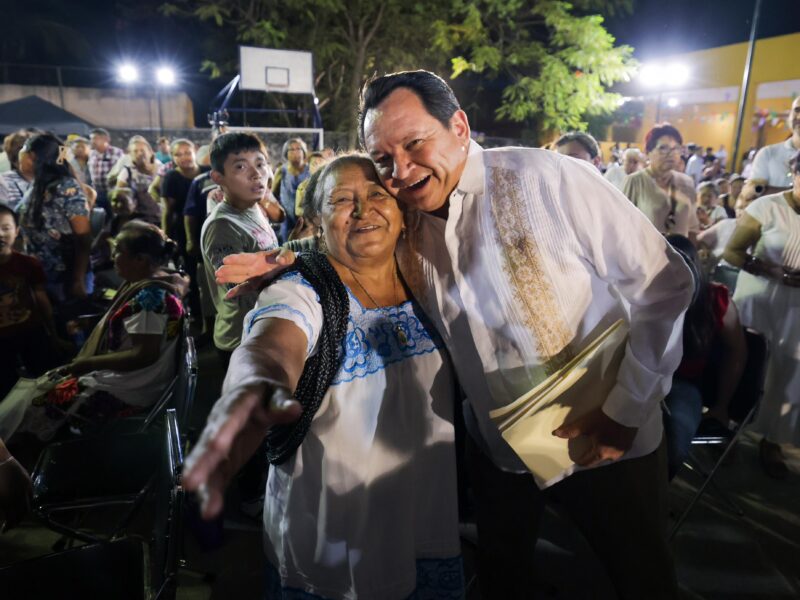 DÍALOGOS CON EL PUEBLO EN CHOLUL
