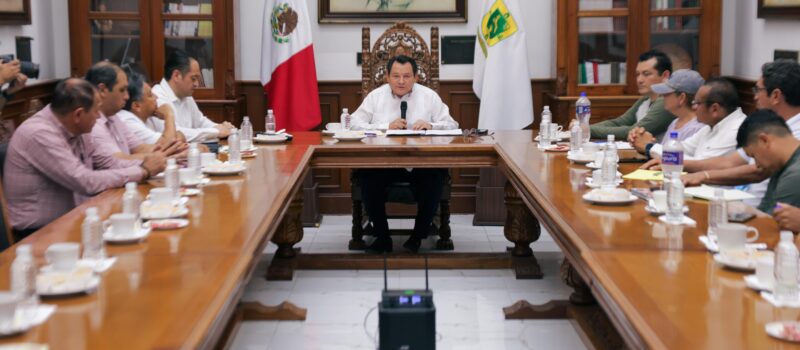 HUACHO APUESTA AL DÍALOGO CON LOS MAESTROS