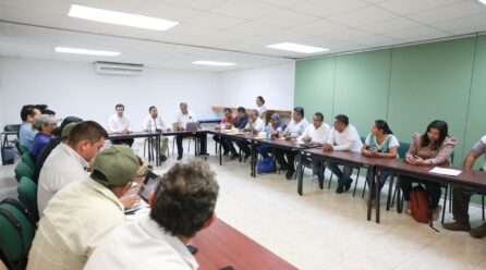 CELEBRAN ACUERDO CON MAESTROS