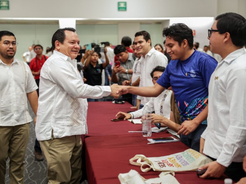 JUVENTUDES RENACIMIENTO INICIAN MESAS DE CONSULTA