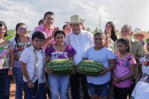 EN MARCHA LA CONSTRUCCIÓN DE MÁS CAMINOS SACACOSECHAS
