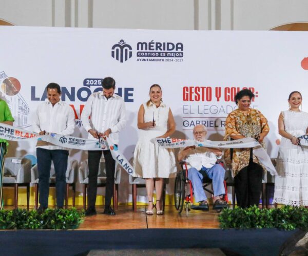 NOCHE BLANCA CON AMBIENTE REBOSANTE DE COLOR, ALEGRÍA Y MÚSICA