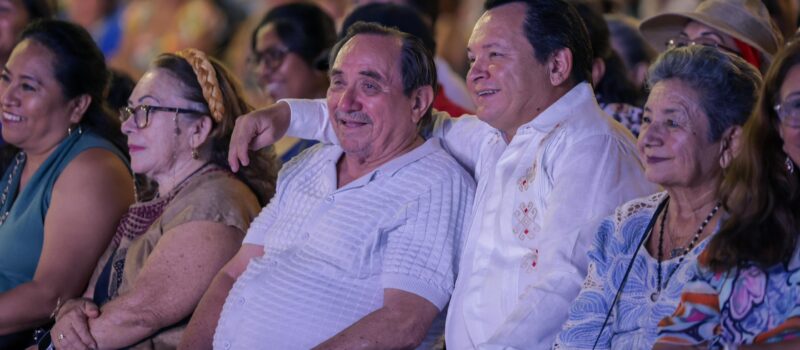 FESTEJANDO A PAPÁ EN SU DÍA