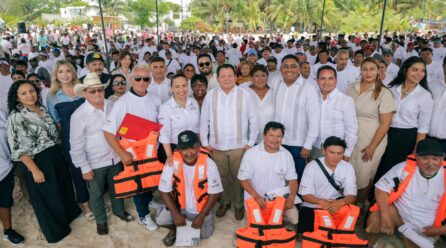 HUACHO ANUNCIA RECORRIDO DE LANCHAS RAPIDAS EN LA COSTA YUCATECA