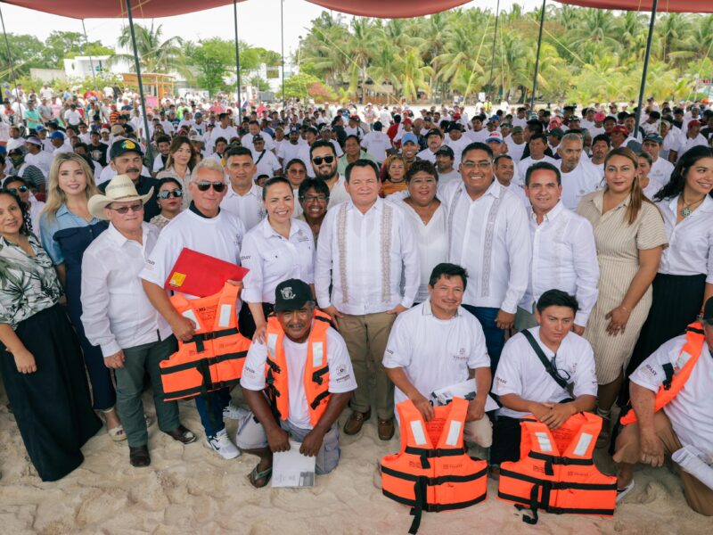HUACHO ANUNCIA RECORRIDO DE LANCHAS RAPIDAS EN LA COSTA YUCATECA