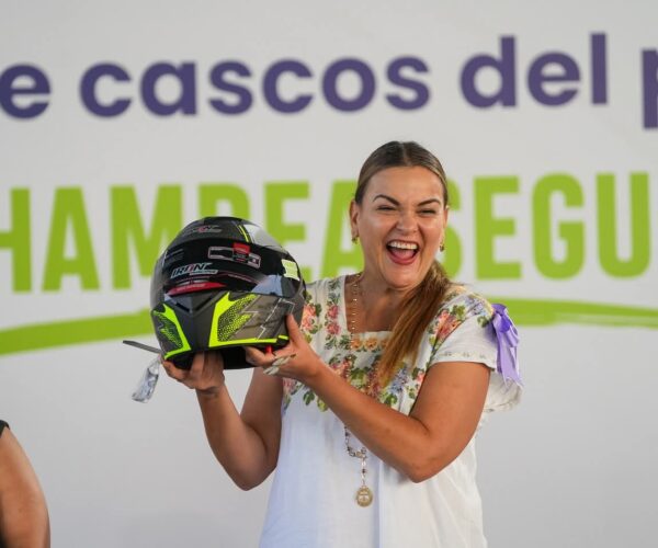 CECI PATRÓN ENTREGA CASCOS CERTIFICADOS