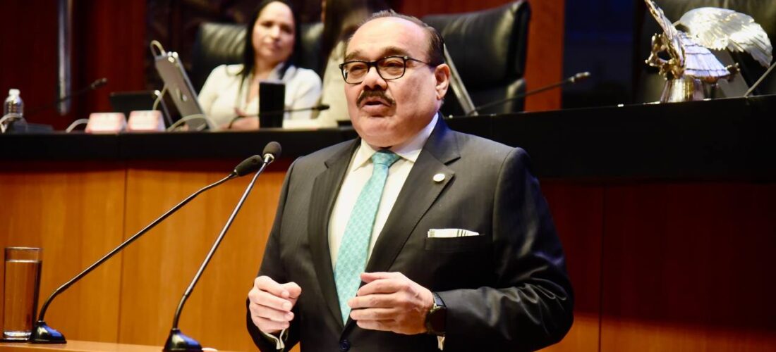 A ROMPER LA ESCLAVITUD DE LOS DELFINES