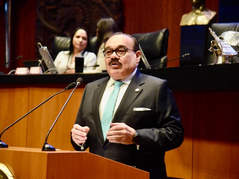 A ROMPER LA ESCLAVITUD DE LOS DELFINES