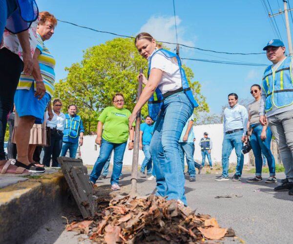 SE ATIENDE CALLE POR CALLE PARA EVITAR INUNDACIONES: CPL