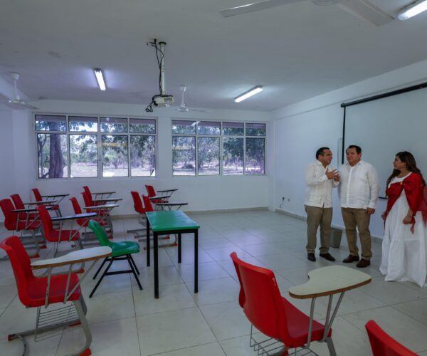 CINCO AULAS MÁS PARA UTC DE IZAMAL
