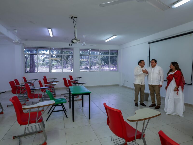 CINCO AULAS MÁS PARA UTC DE IZAMAL