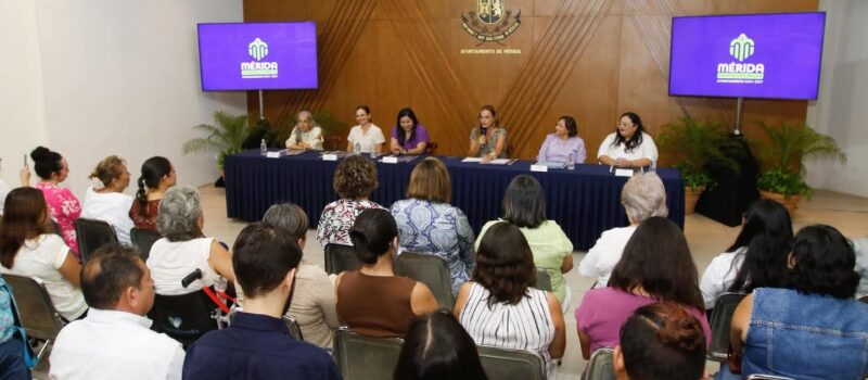 CECI PATRÓN PRESENTA EL DIPLOMADO “RAQUEL DZIB CICERO”